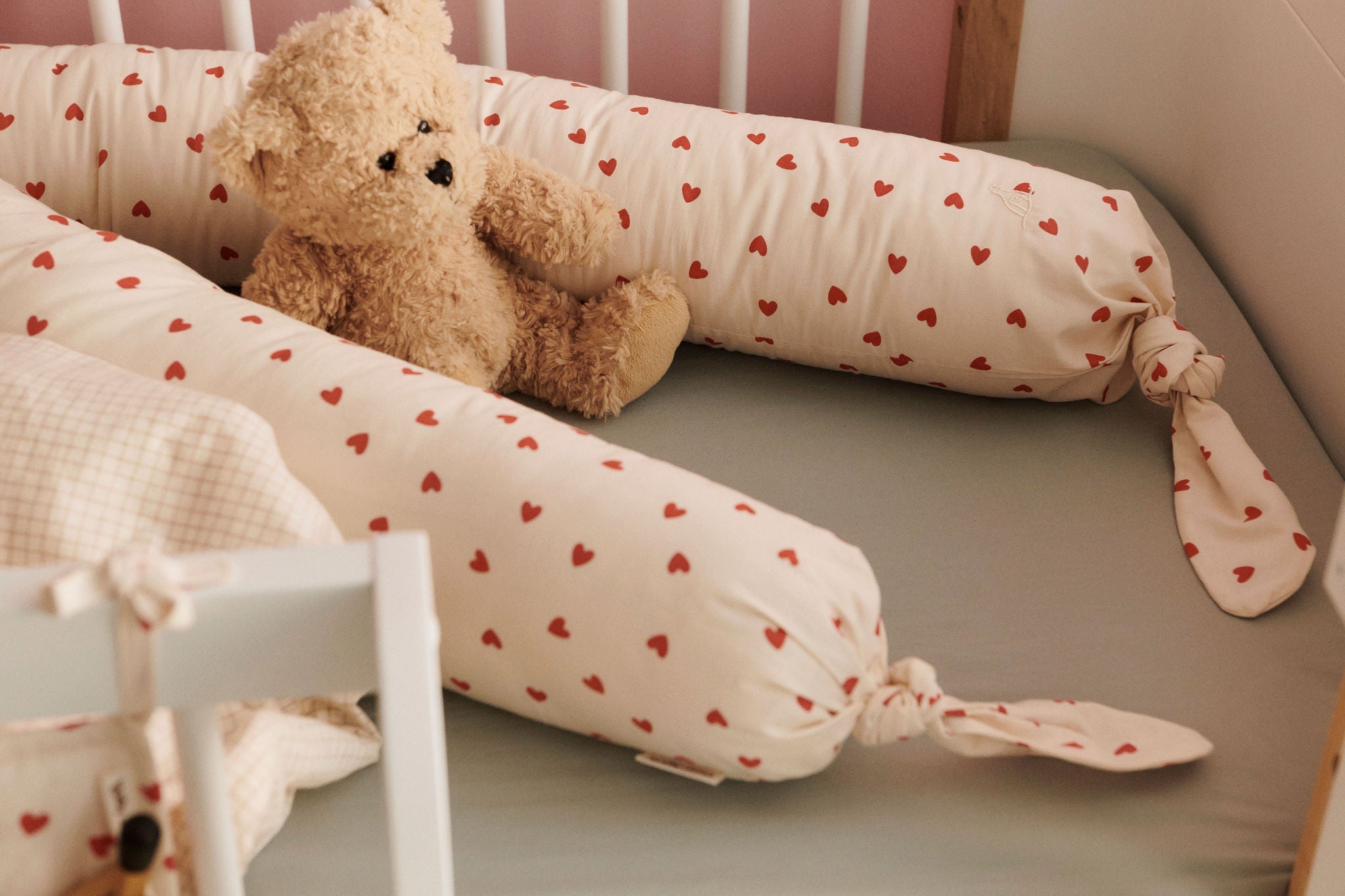 Dear-April-Bettschlange-Little-Love