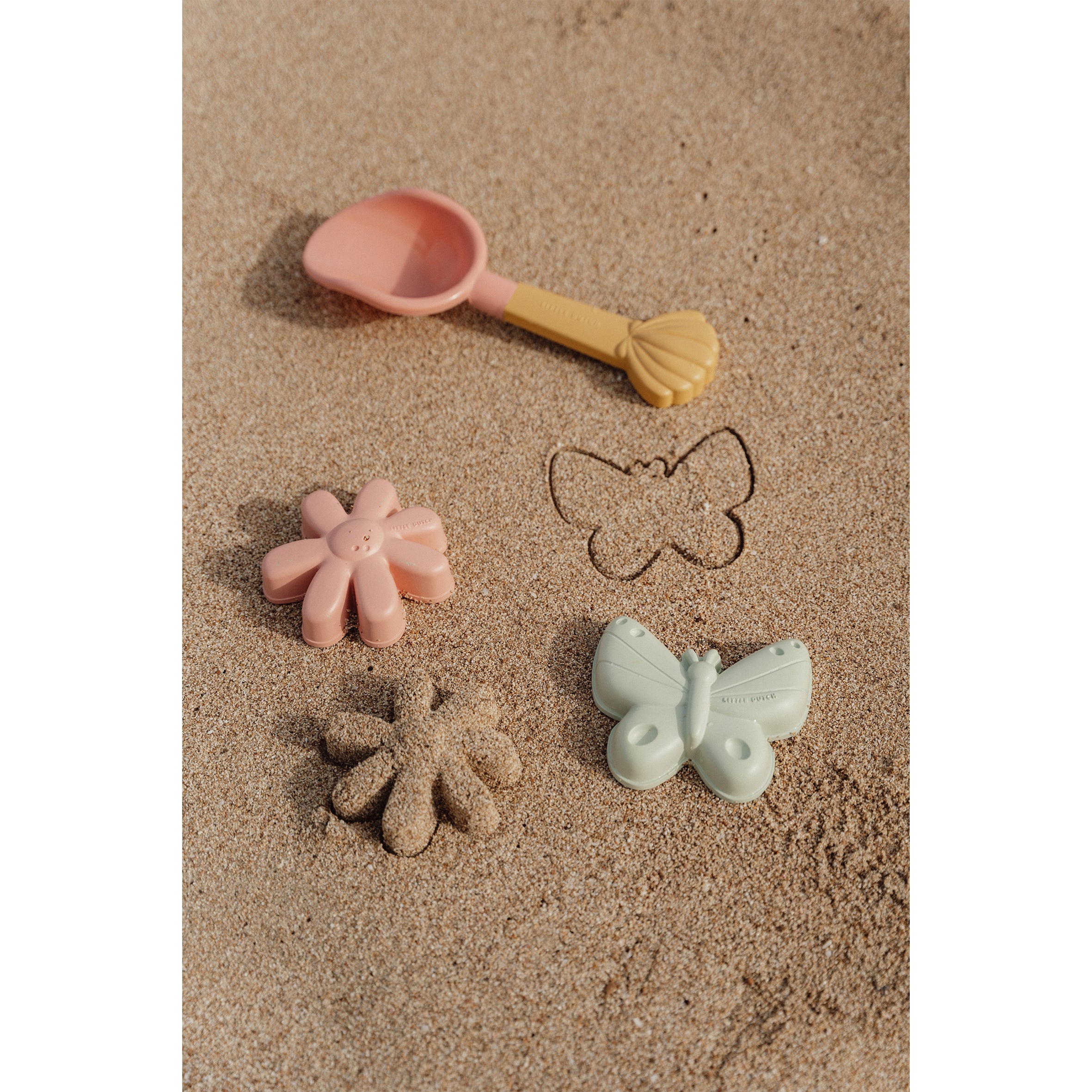 Little-Dutch-Sandkasten-Strandset-Beachset-3-teilig-flowers-butterflies-2010589-2