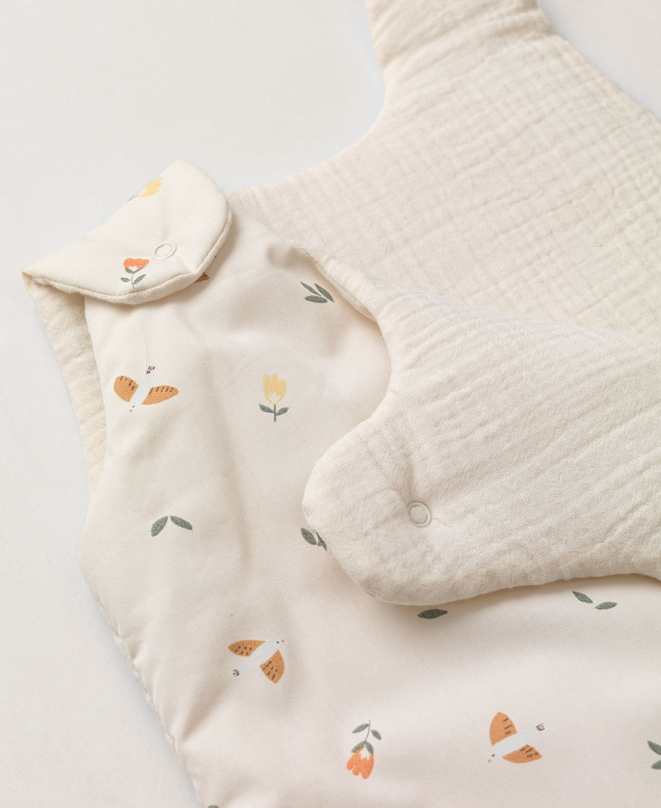 Dear-April-Sleepingbag-winter-Songbirds