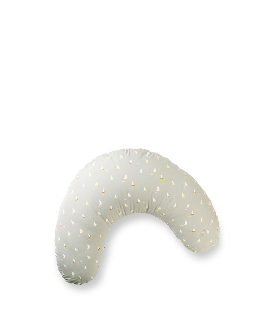 Dear-April-Nursing-Pillow-Stillkissen-Sailboats