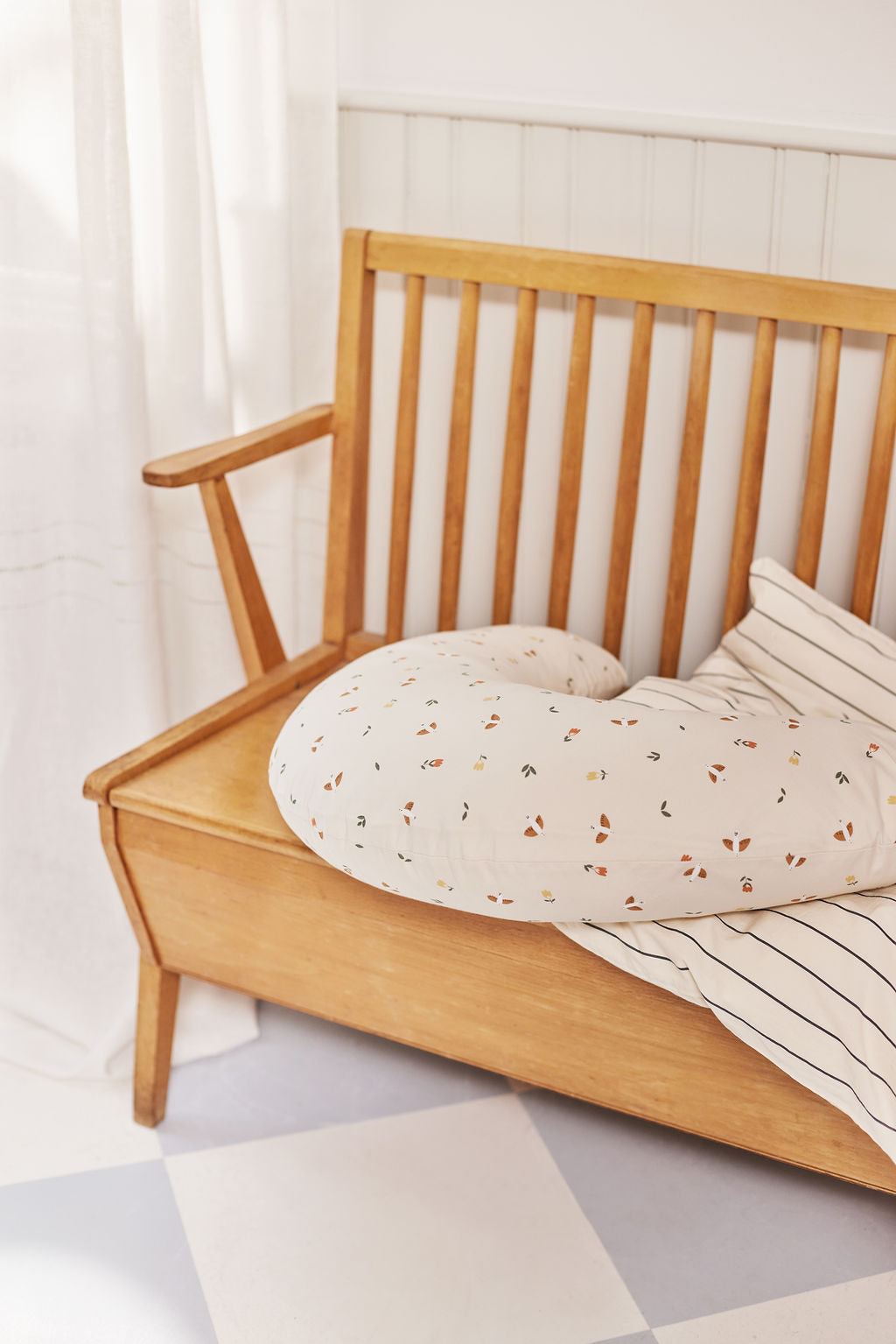 Dear-April-Nursingpillow-Stillkissen-Songbirds