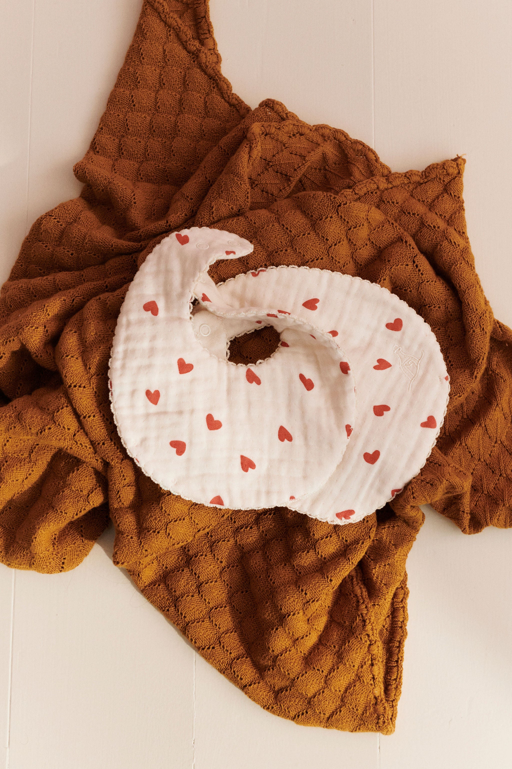 Dear-April-Lätzchen-Bib-Koa-Little-Love-3-141-00