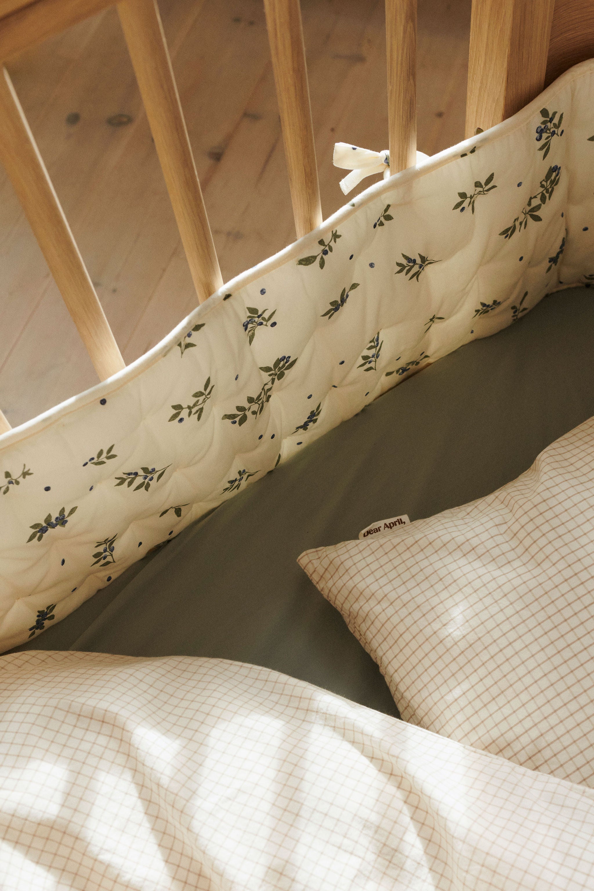 Dear April-Bettnestchen-Nori-Blueberries-4-101-25