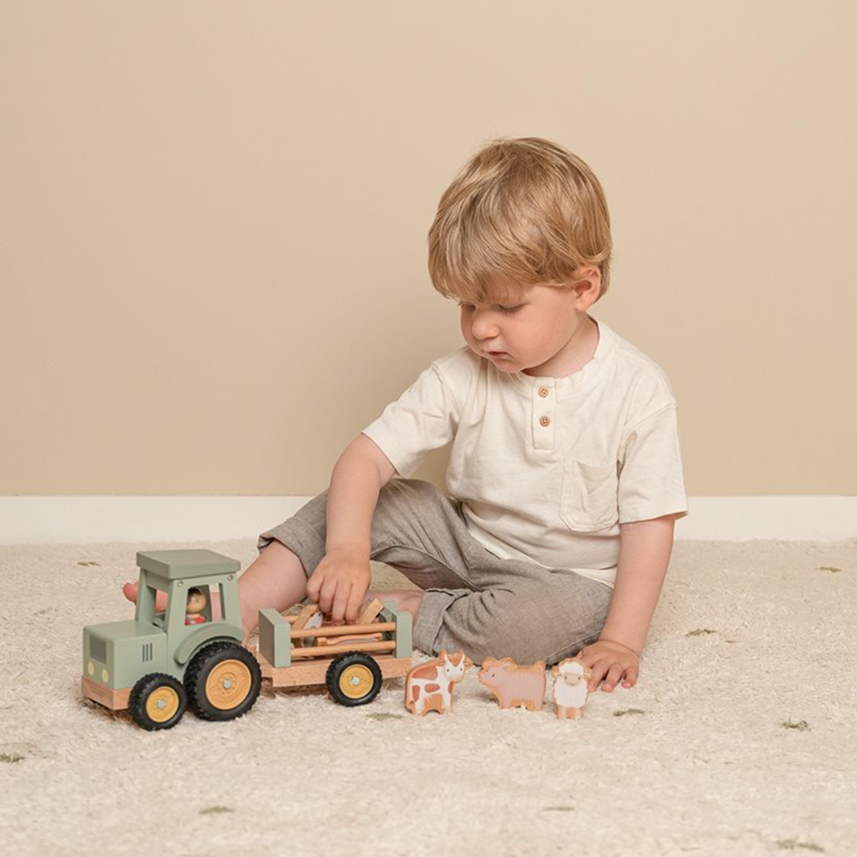 Little-Dutch-Traktor-mit-Anhänger-Little-Farm-FSC-