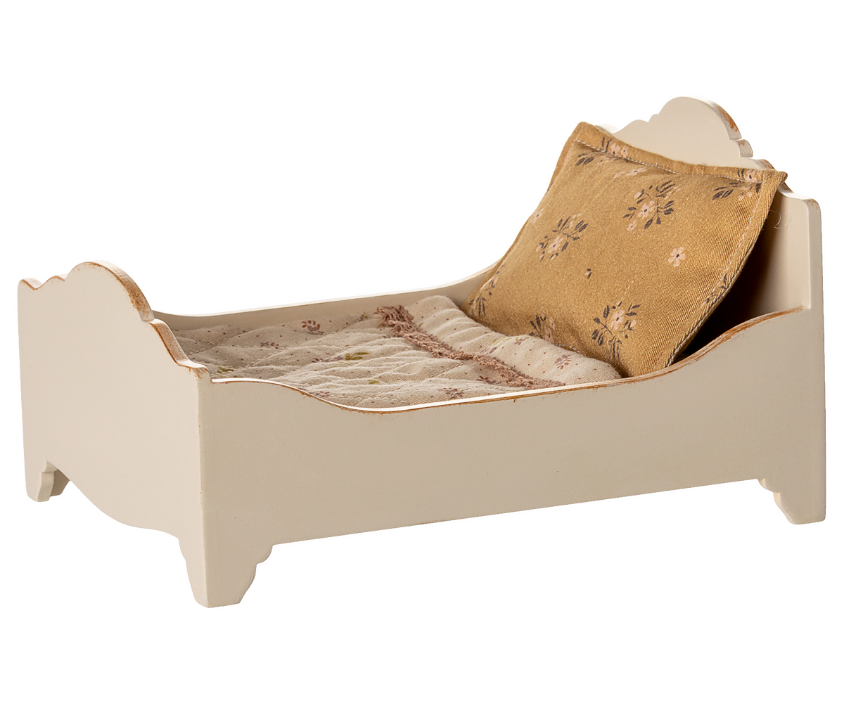 Maileg-Bed-Mouse-off-white-11-5004-00