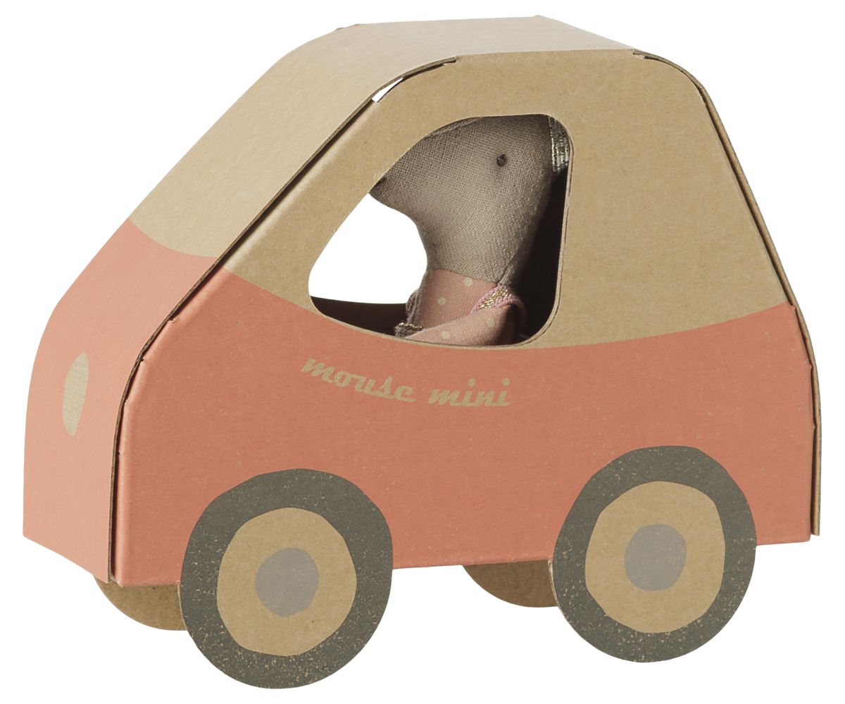 Maileg Fahrerin Maus in autoförmiger Box