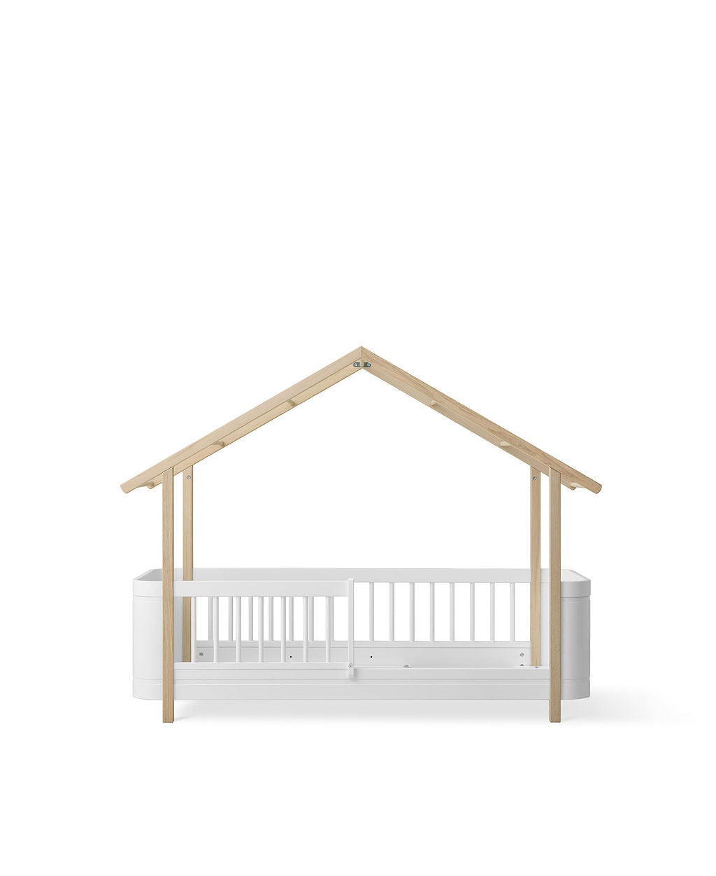 Oliver Furniture Mini+ Hausbett in Weiss und Eiche im skandinavischen Design für Kinderzimmer