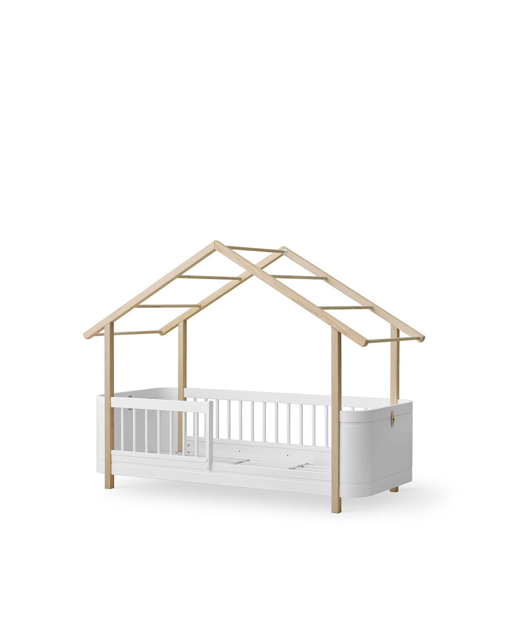 Skandinavisches Kinderbett Hausform von Oliver Furniture mit natürlichem Holzdesign