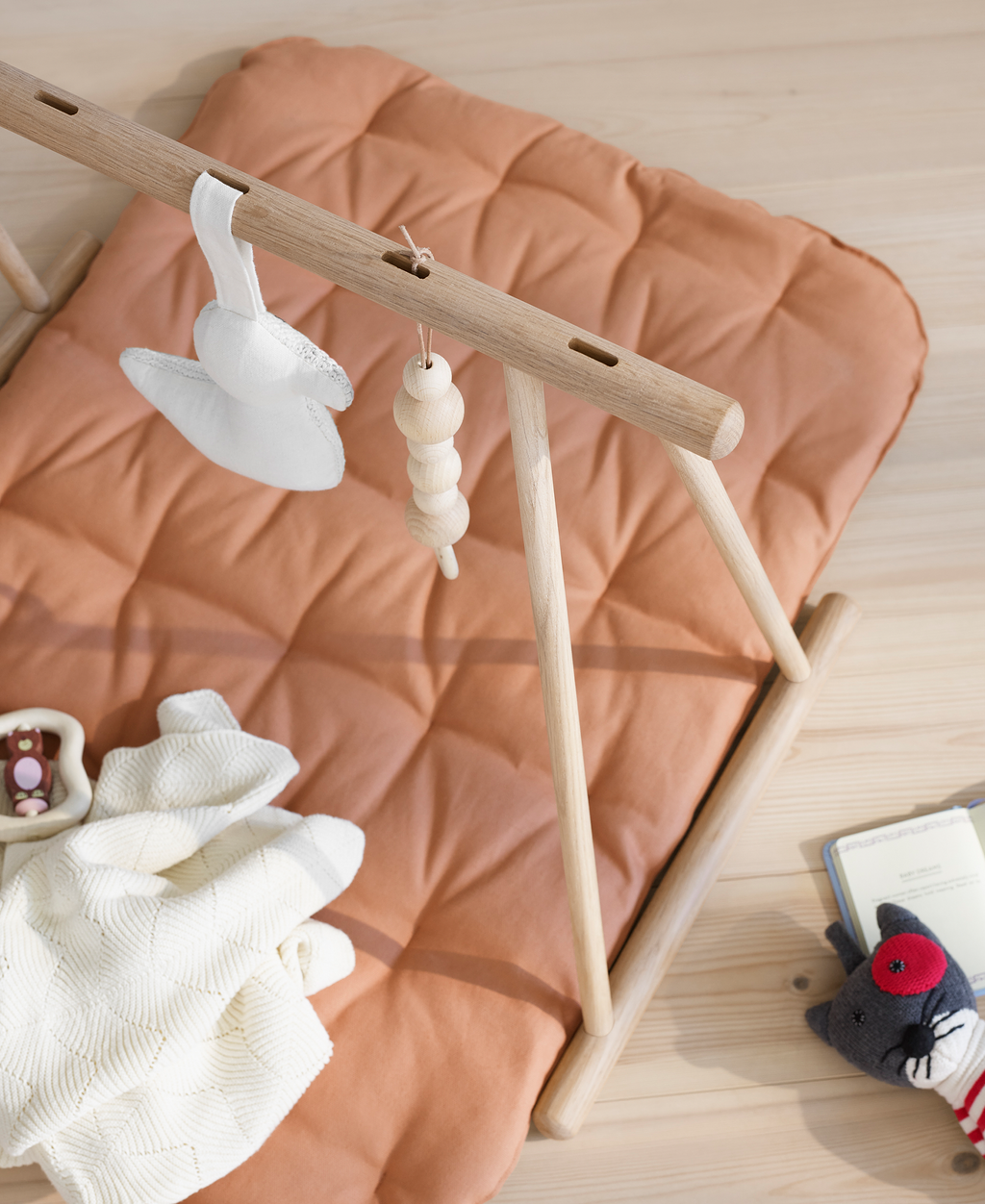 Oliver Furniture-Wood-Spieltrapez-Baby-Gym-Eiche-041624