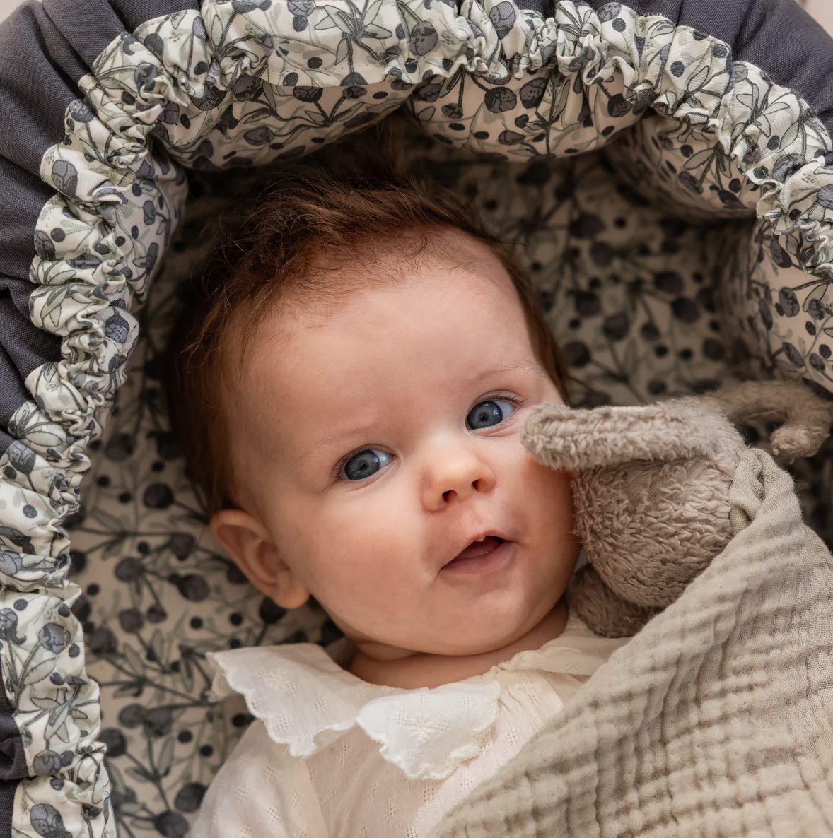 Sebra-3-in-1-Baby-Nestchen-blue-olive