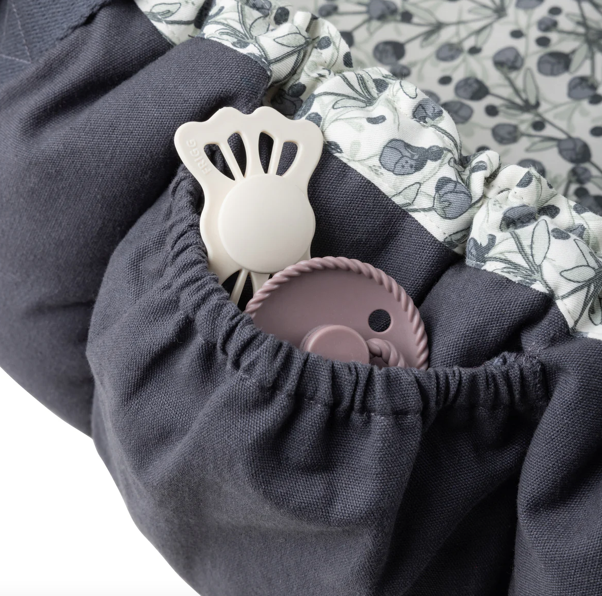 Sebra-3-in-1-Baby-Nestchen-blue-olive