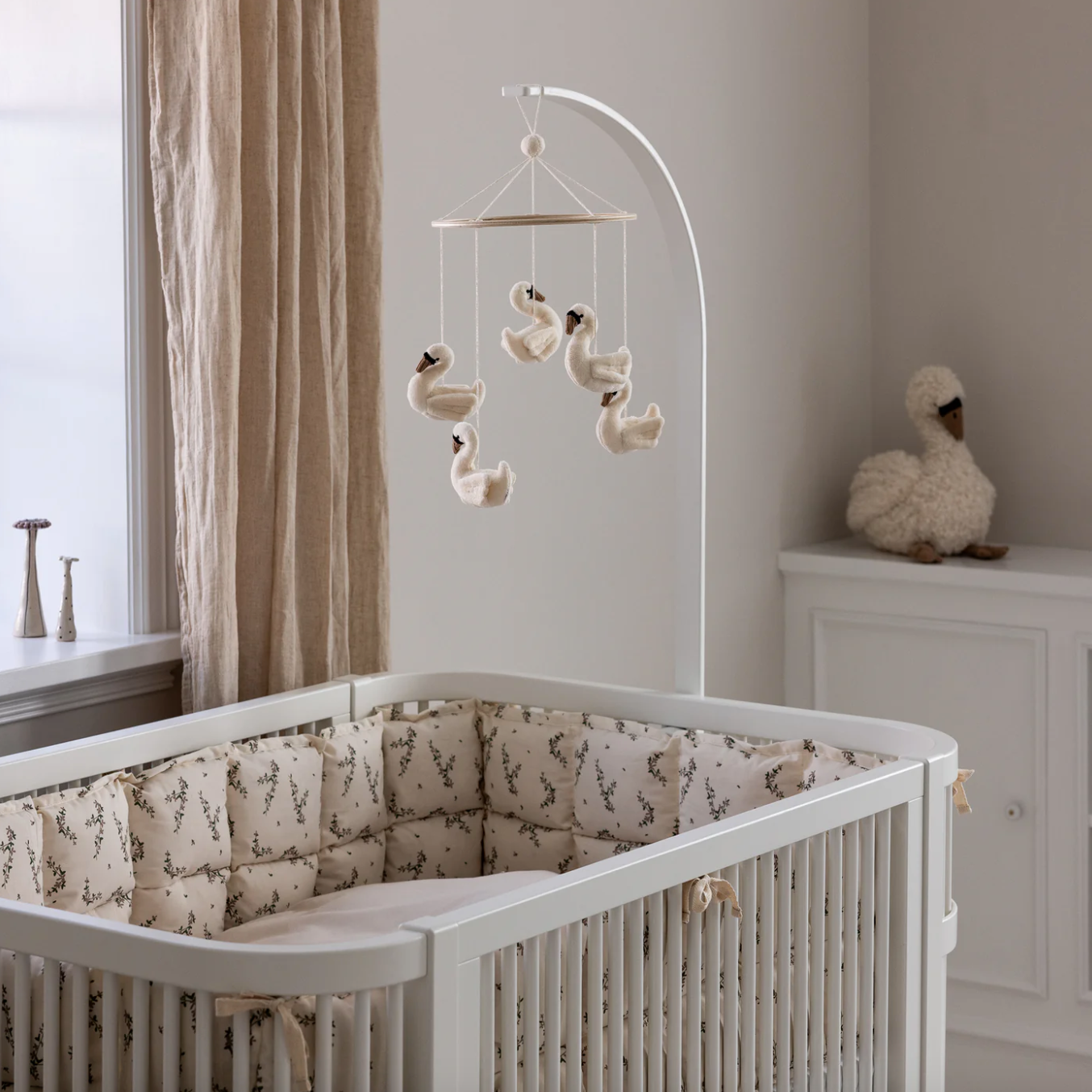 Sebra-Babymobile-Schwäne-801830006