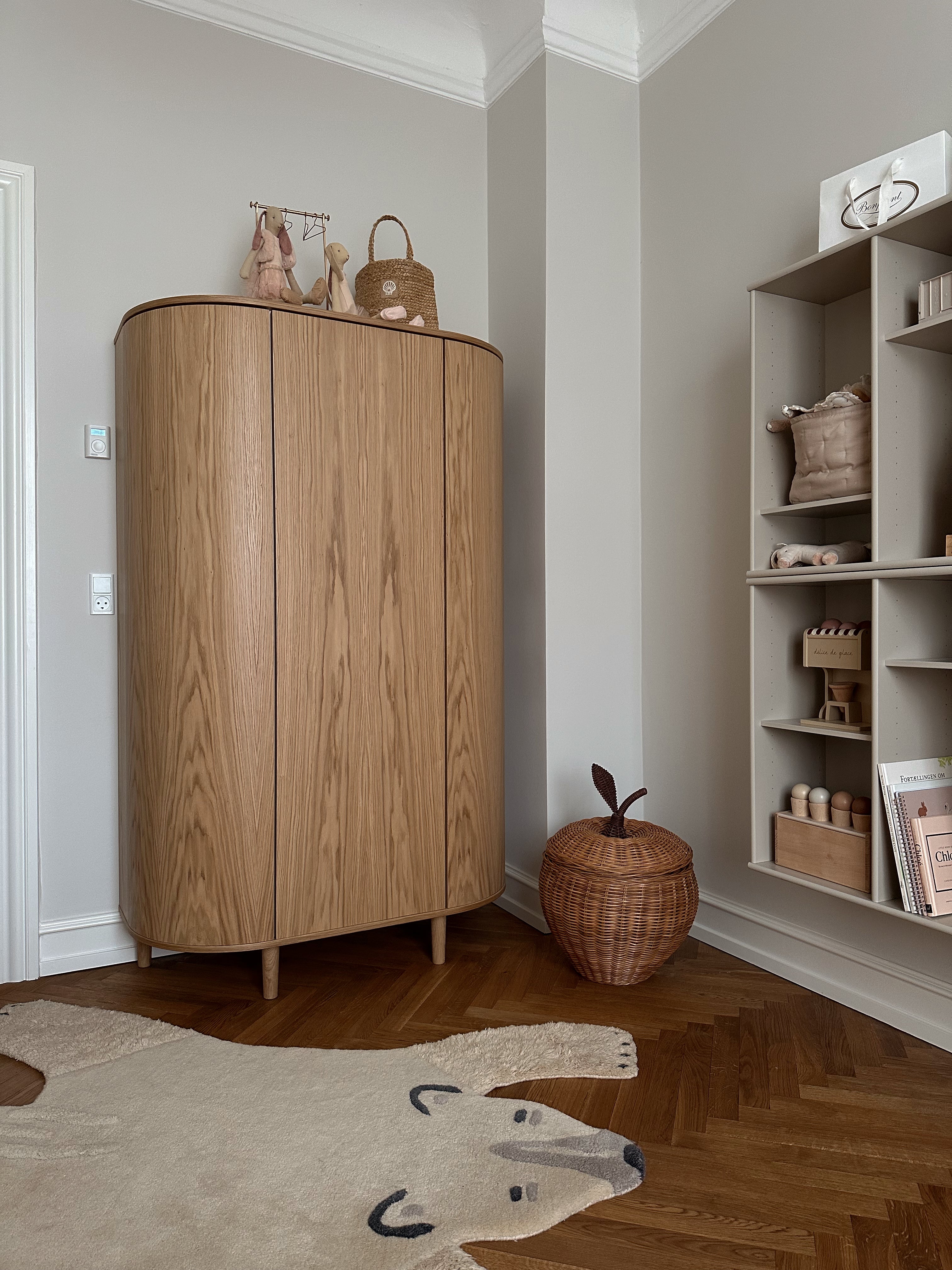 Kas-Kopenhagen-Schrank-Kai-Eiche-Kwb-003