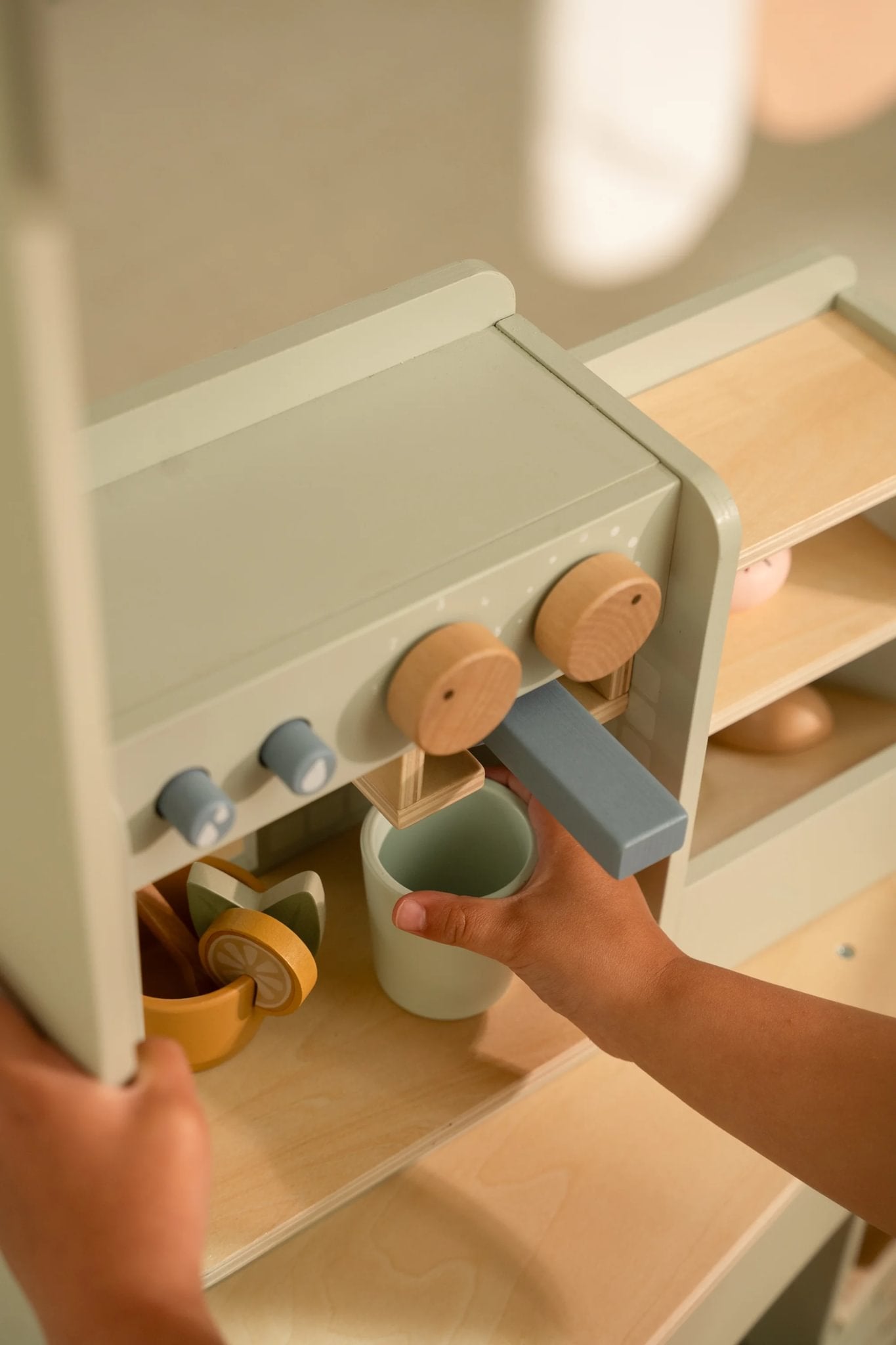 Little Dutch-Holz-Kaffee-Ecke-LD2508