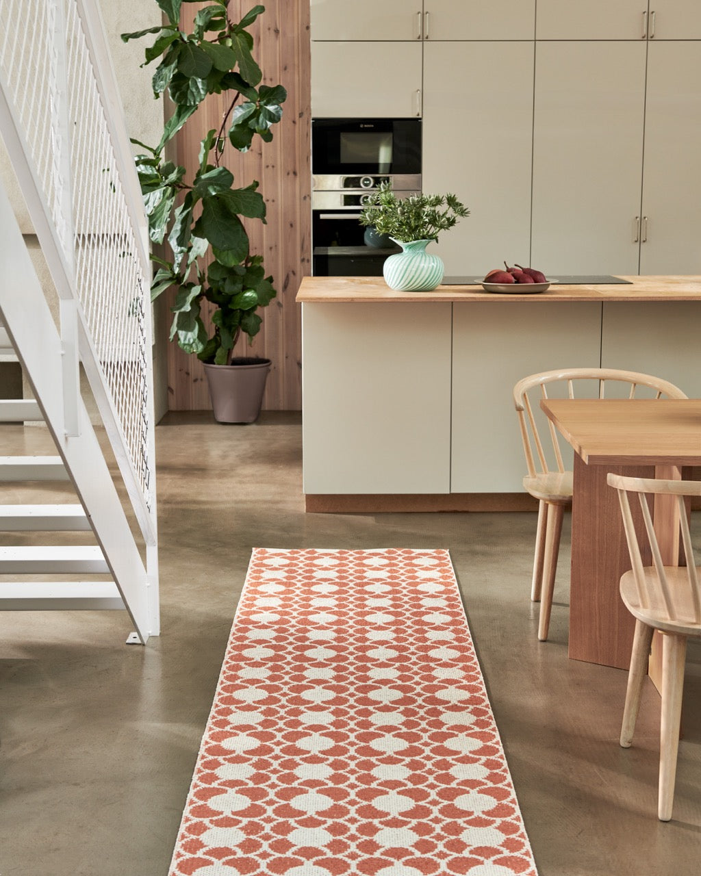 Pappelina-Anya-pale-orange-carpet