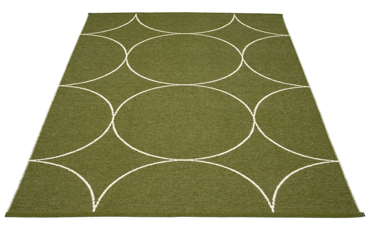 Pappelina-Boo-Dark-Olive-Carpet