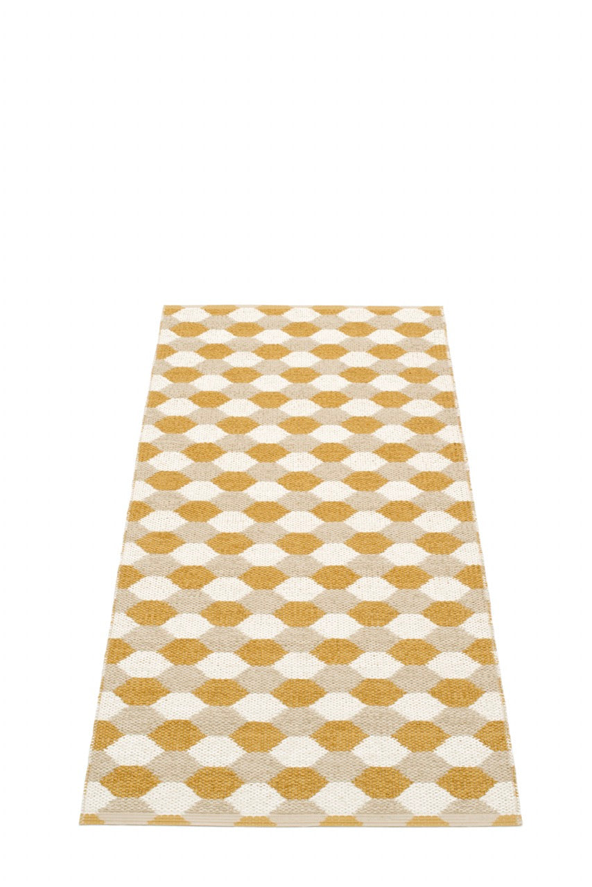 Pappelina-Teppich-Dana-Ochre-Beige-Vanilla