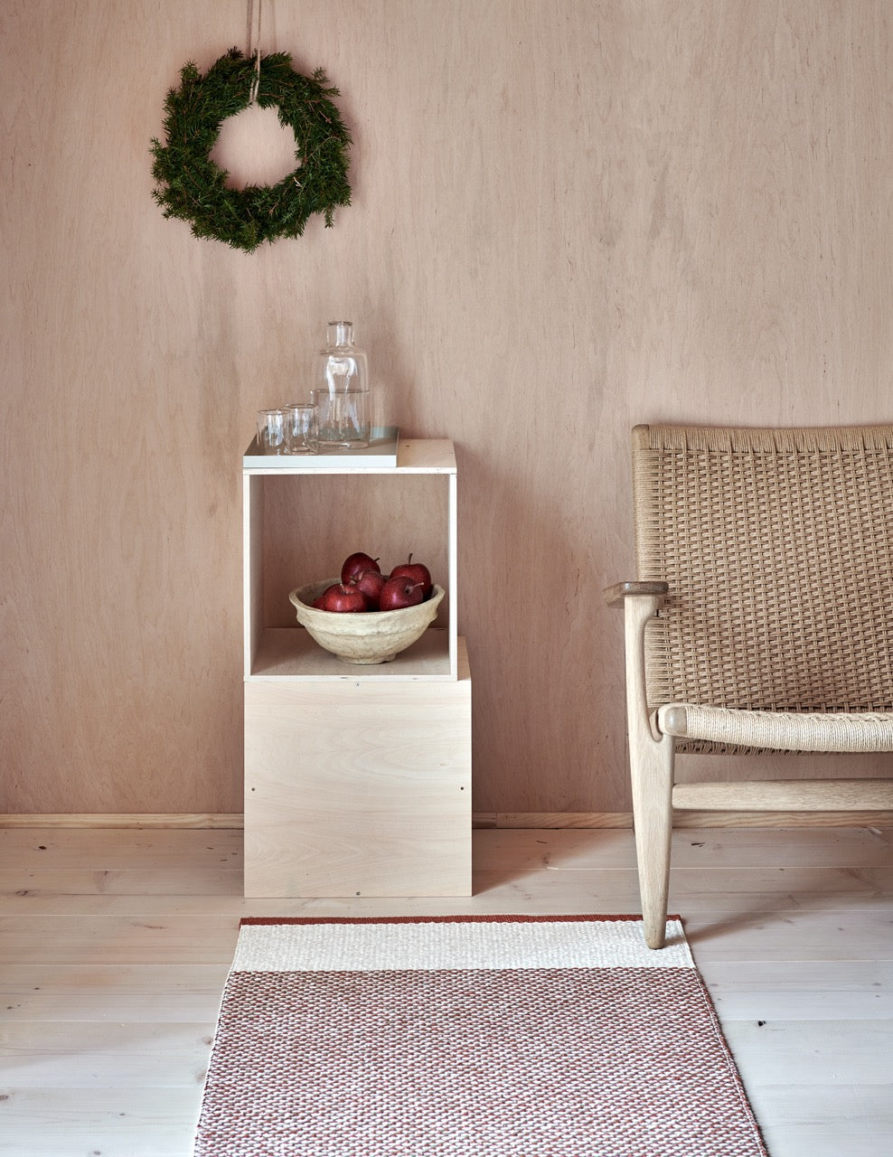 Pappelina-Teppich-Edit-Brick-Vanilla-Linen-Metallic