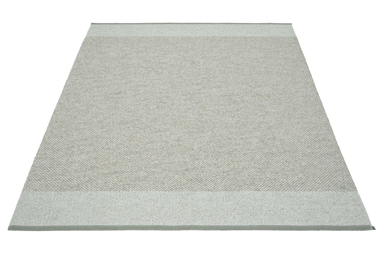 Édition de tapis Pappelina Army Sage Stone Metallic