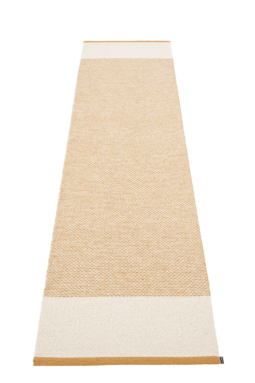 Pappelina-Teppich-Edit-Ochre Vanilla Beige Metallic