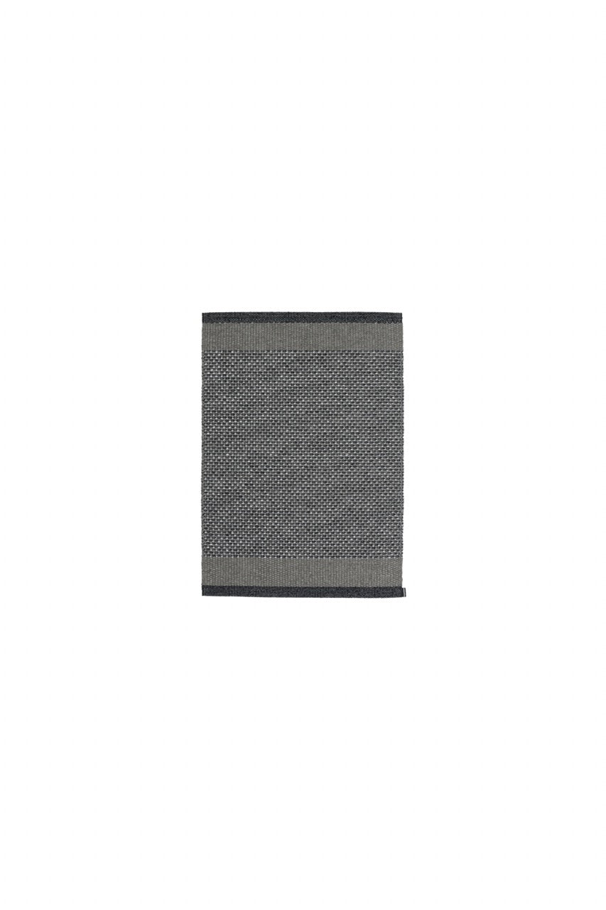 Pappelina-Edit-Black-Charcoal-Granit-Metallic