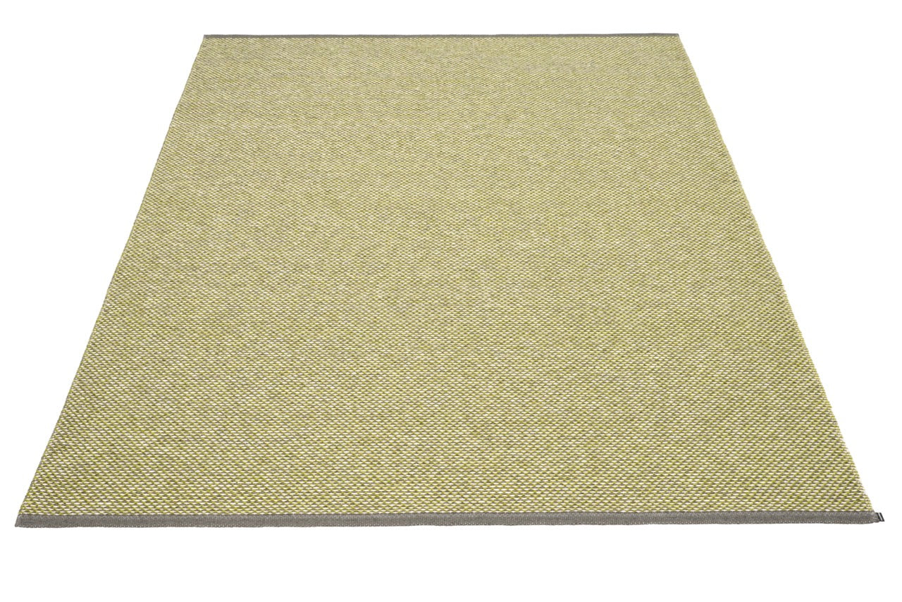 Pappelina-Teppich-Effi-Apple Charcoal Vanilla