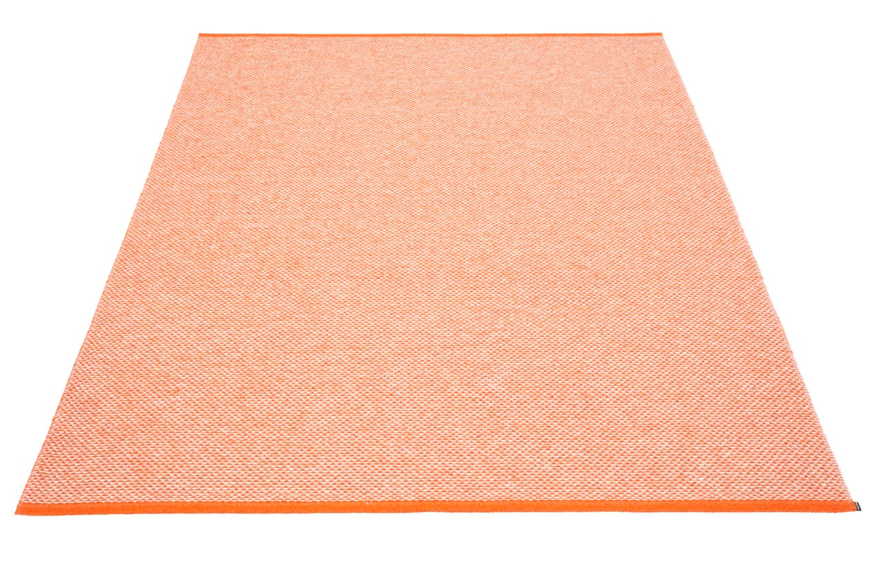 Pappelina-Teppich-Effi-Orange Piglet Vanilla