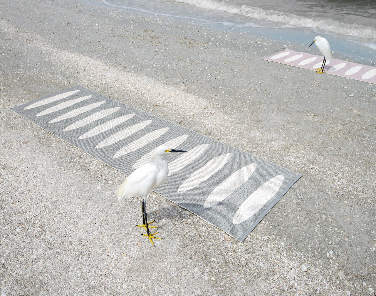 Pappelina-Ella-Carpet-Warm-grey