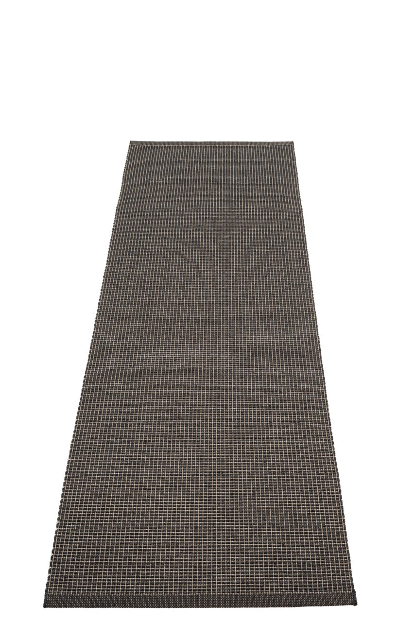 Pappelina-Carpet-Emm-Black