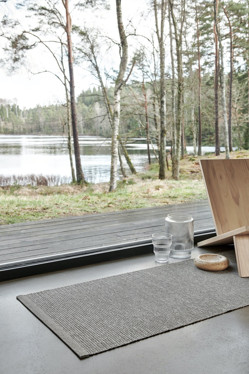 Pappelina-Emm-Linen-Carpet