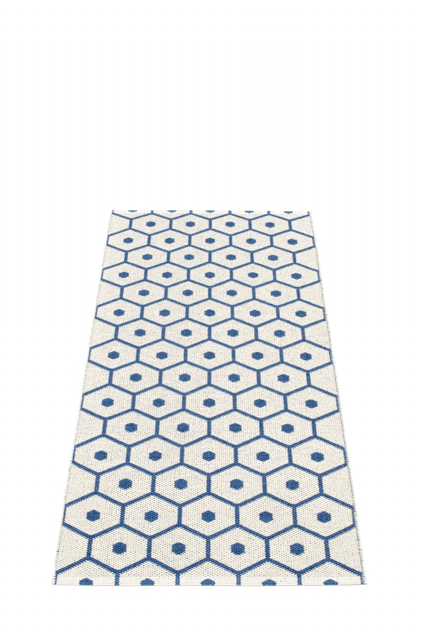 Pappelina-Teppich-Honey-Denim-Vanilla