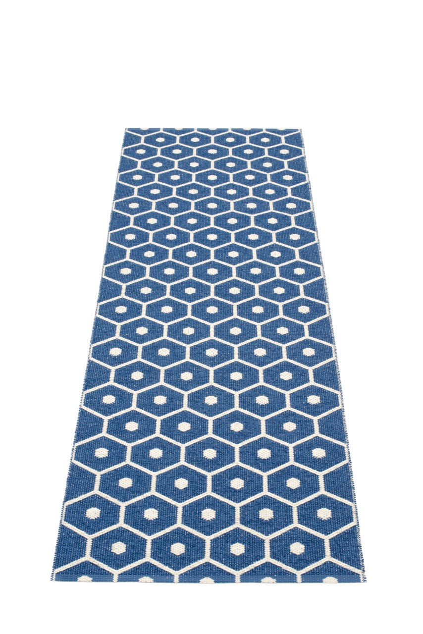 Pappelina-Teppich-Honey-Denim-Vanilla