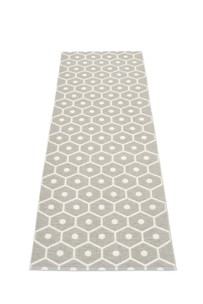 Pappelina-Teppich-Honey-Warm-Grey-Vanilla