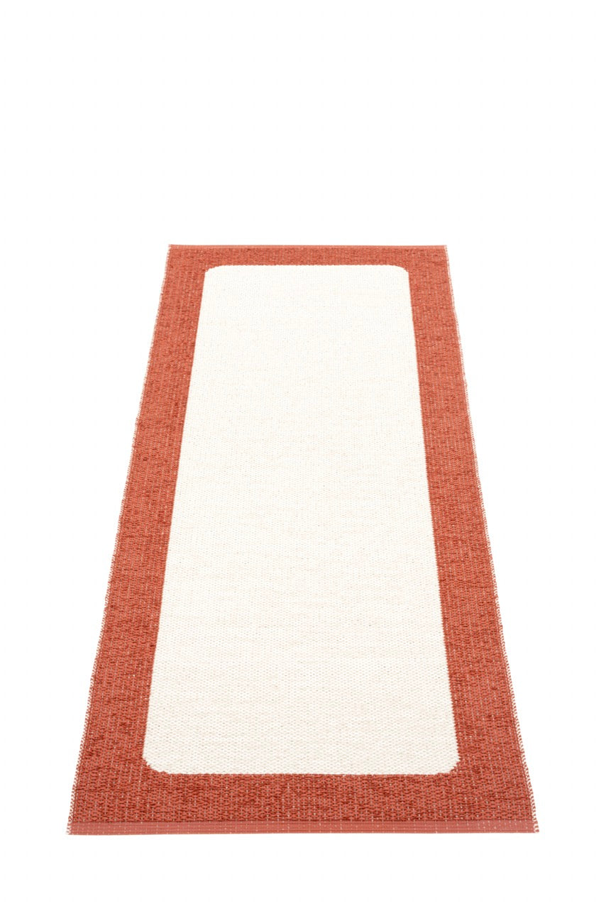 Pappelina-Ilda-Brick-Vanilla-Carpet