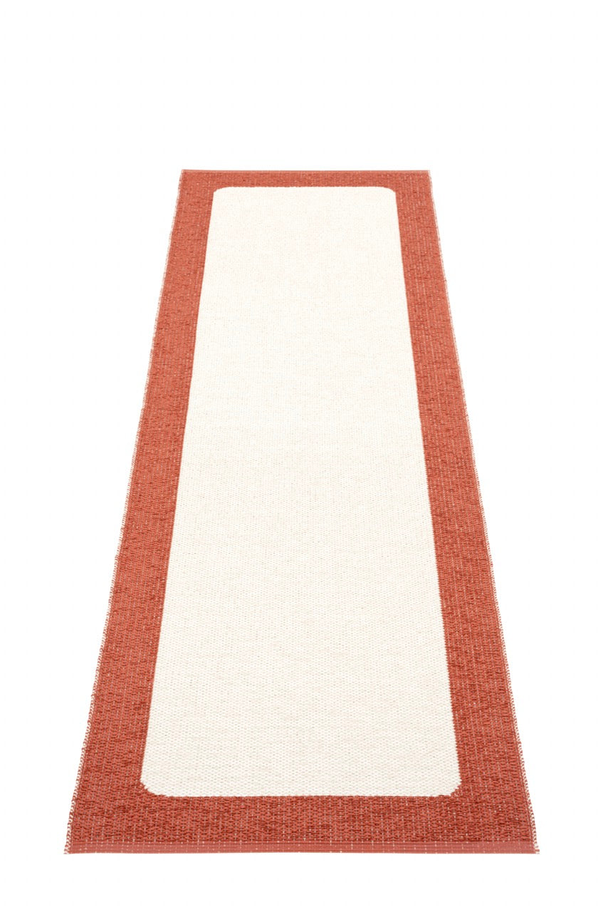 Pappelina-Ilda-Brick-Vanilla-Carpet