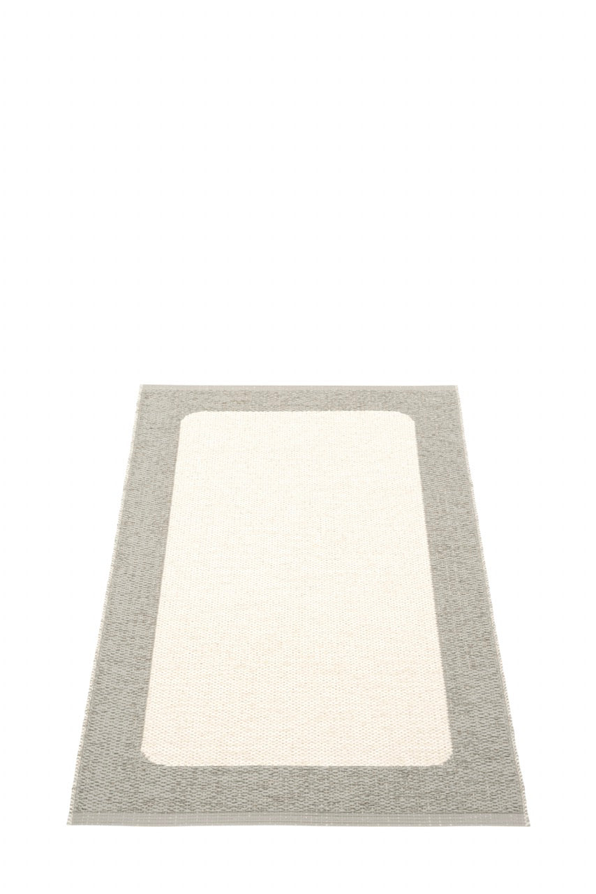 Pappelina-Teppich-Ilda-Warm-Grey