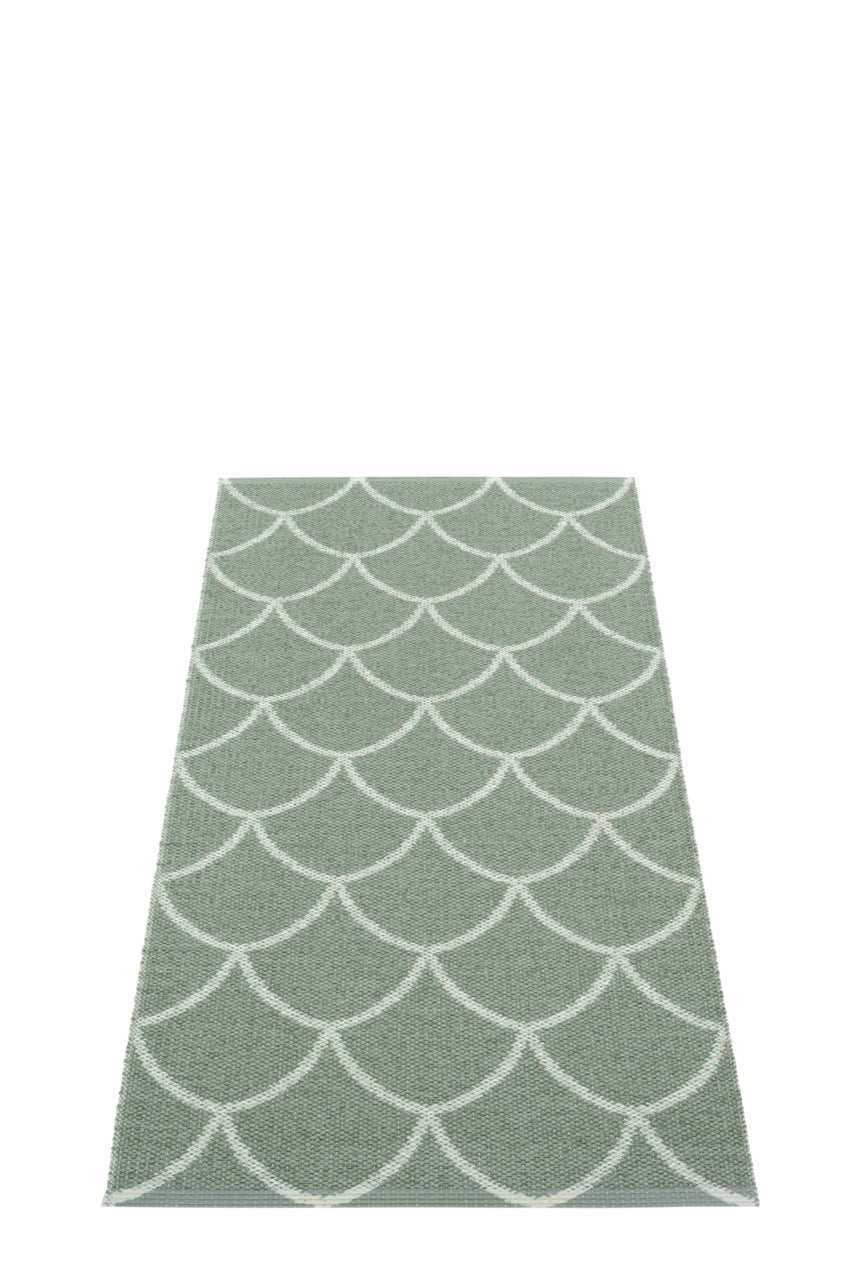 Pappelina-Teppich-Kotte-Army-Sage