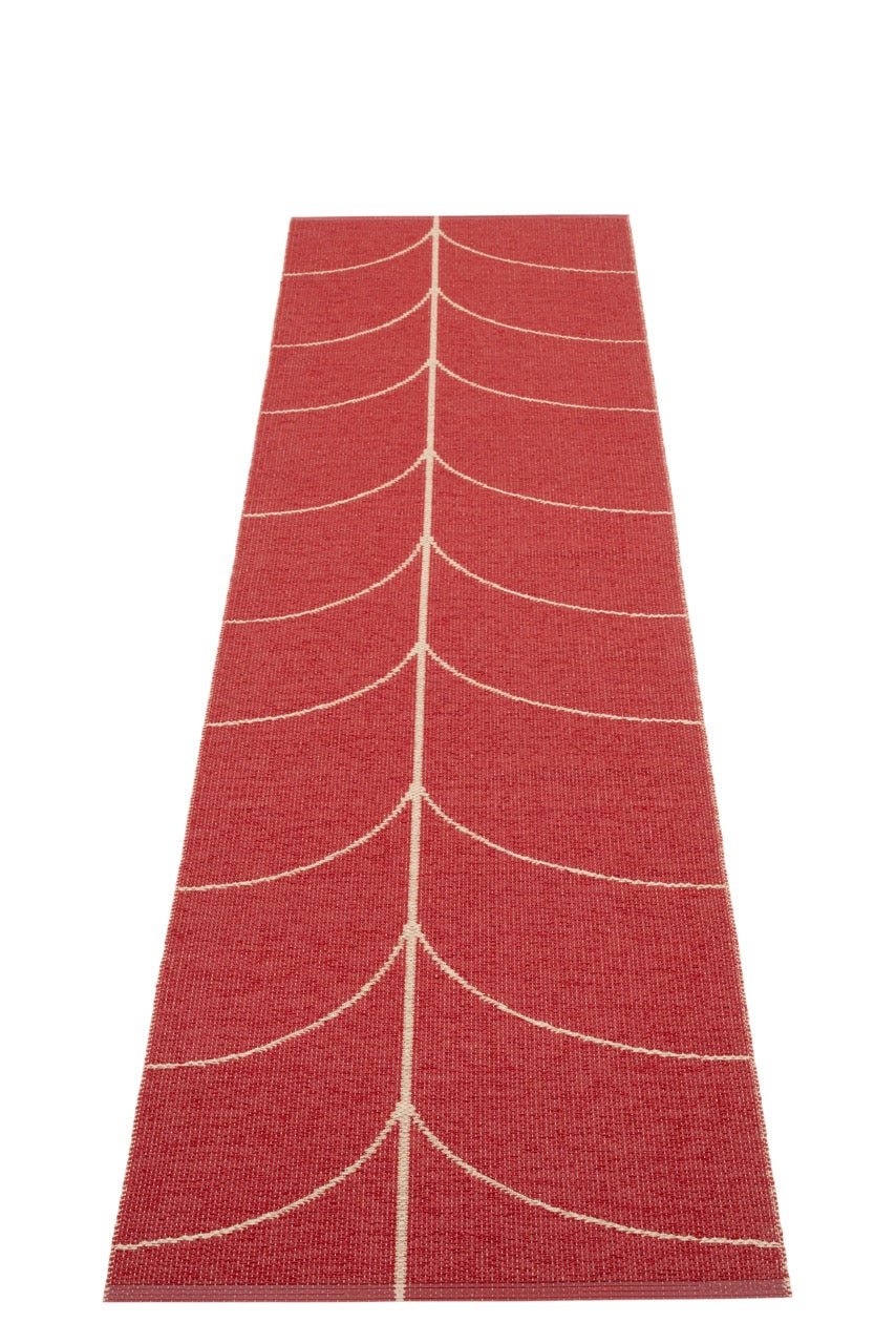 Pappelina-Carpet-Leif-Berry