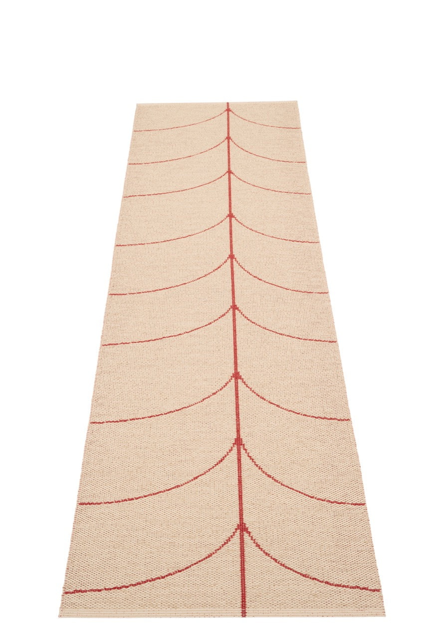 Pappelina-Carpet-Leif-Berry