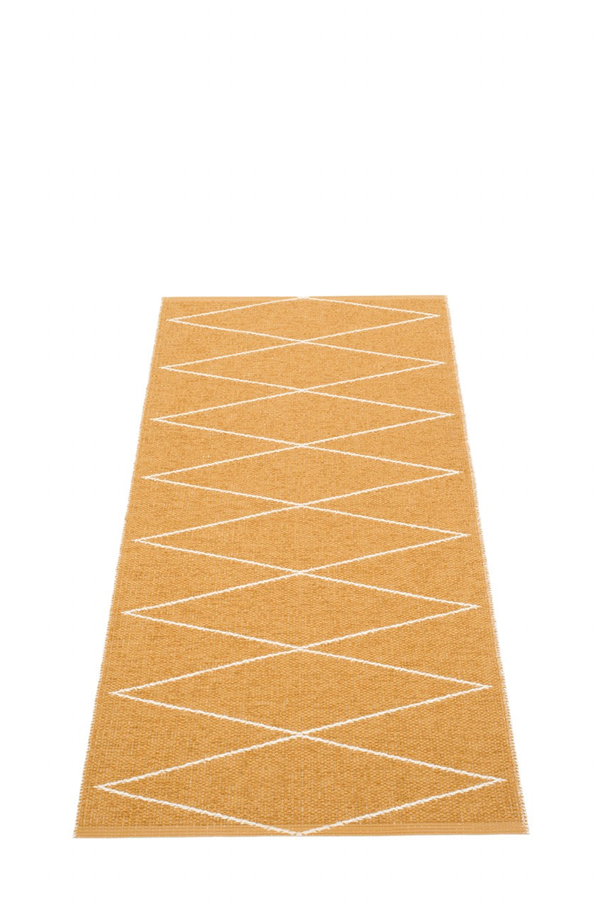 Pappelina-Max-Teppich-ochre-vanilla