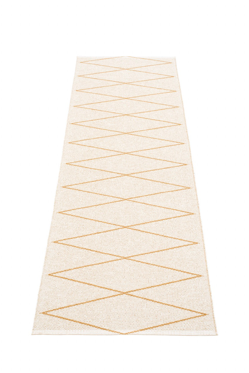 Pappelina-Max-Teppich-ochre-vanilla