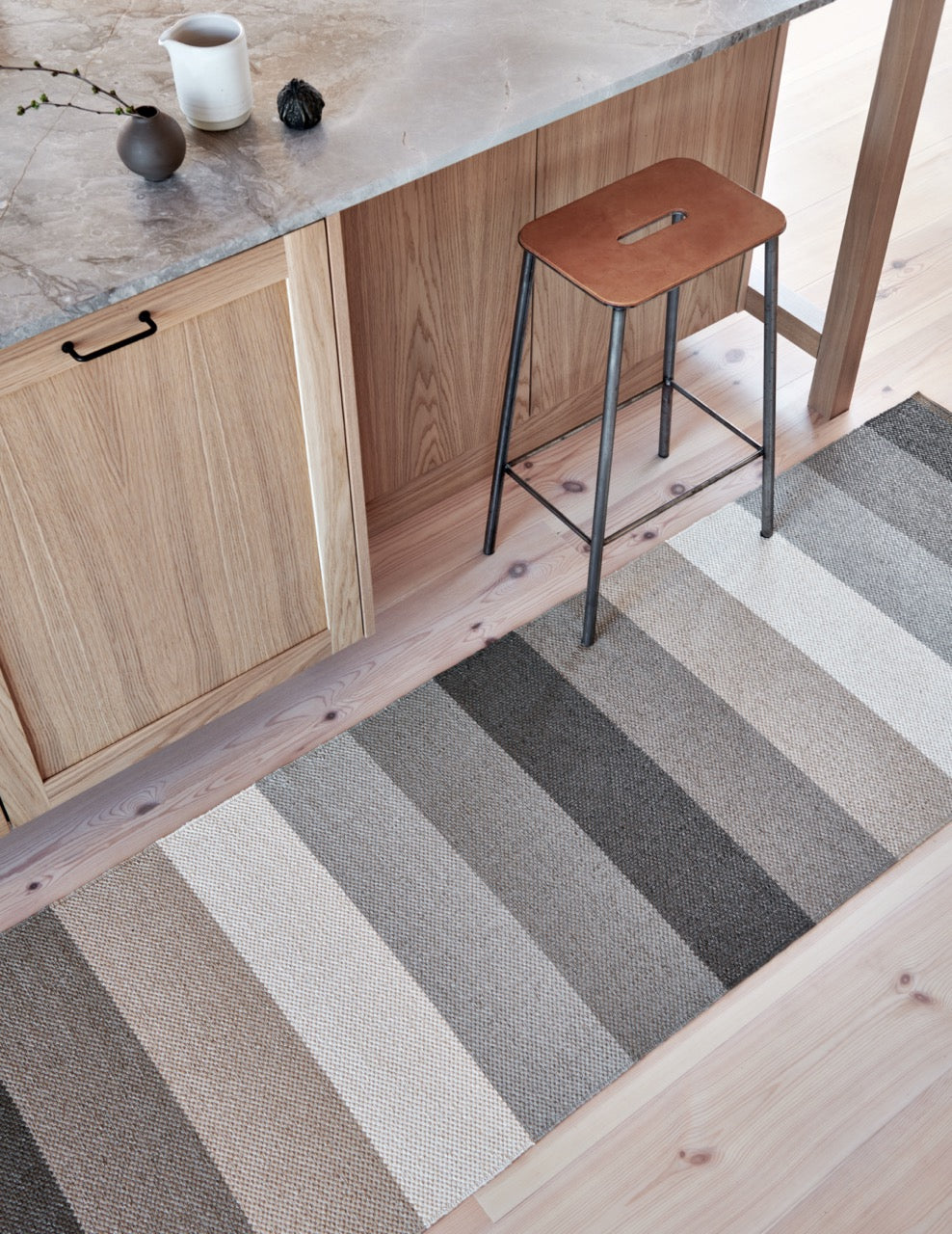 Pappelina-Teppich-Molly-Clay