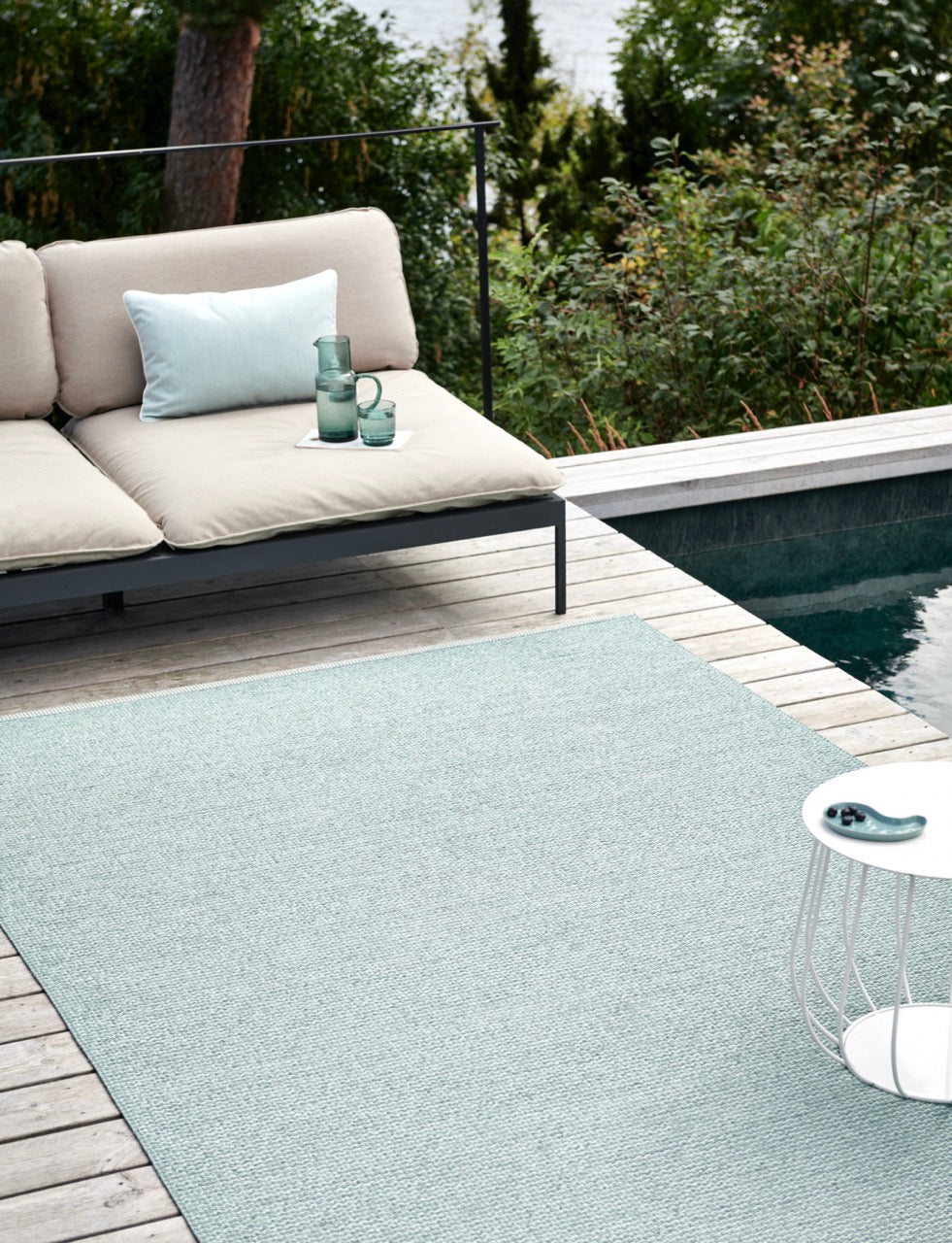 Pappelina-Teppich-Mono-grass-green-dark-green