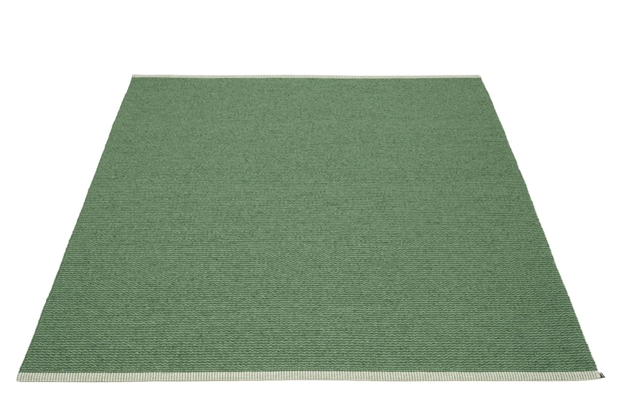 Pappelina-Teppich-Mono-oregano-leaf
