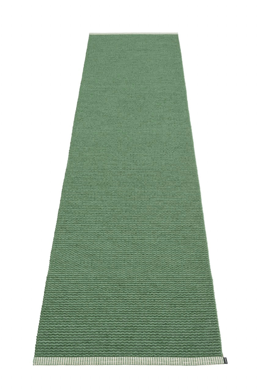 Pappelina-Teppich-Mono-oregano-leaf
