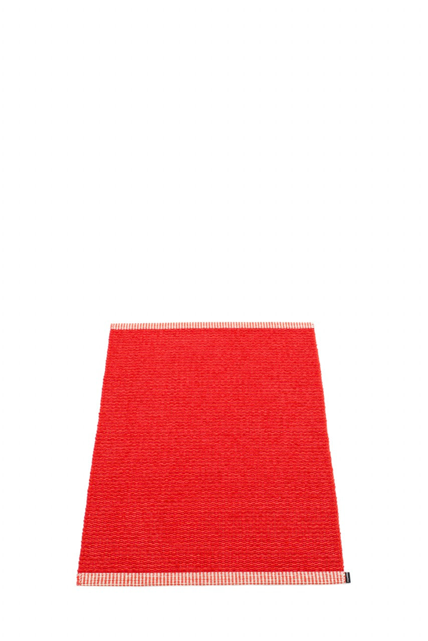 Pappelina-Teppich-Mono-Coral Red-Red