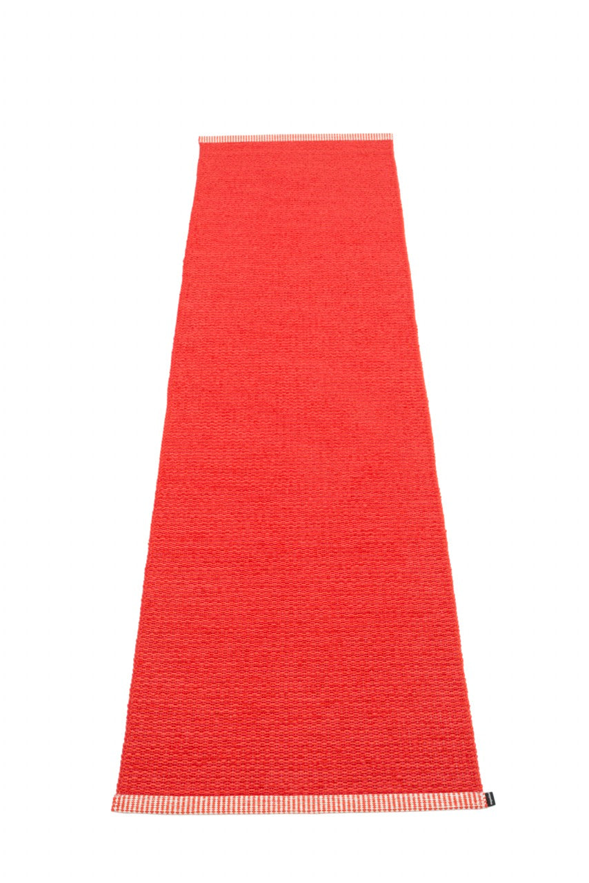 Pappelina-Teppich-Mono-Coral Red-Red