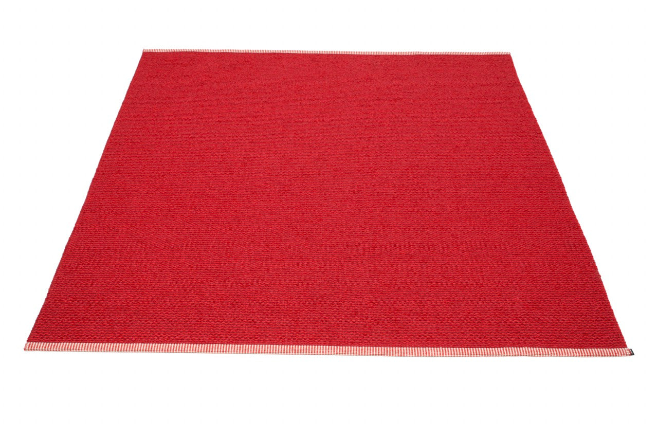 Pappelina-Teppich-Mono-dark red-red