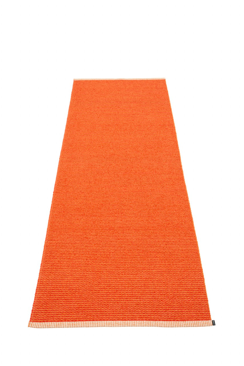 Pappelina-Teppich-Mono-Pale Orange-Coral Red