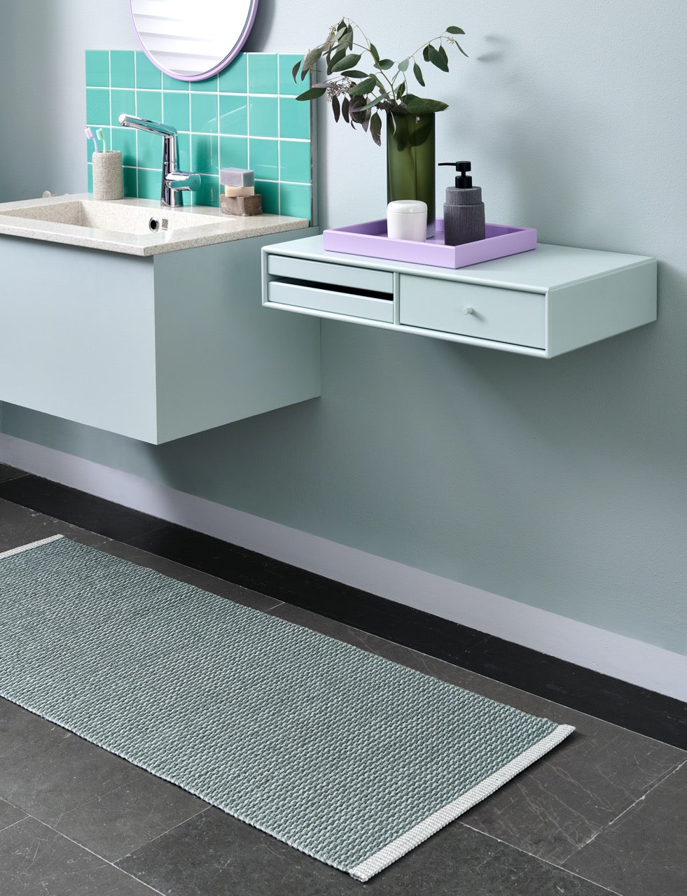 Pappelina-Teppich-Mono-sage-army